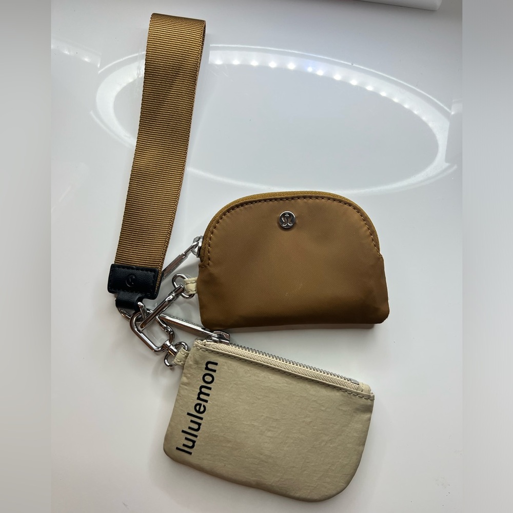 Lululemon dual pouch wristlet
